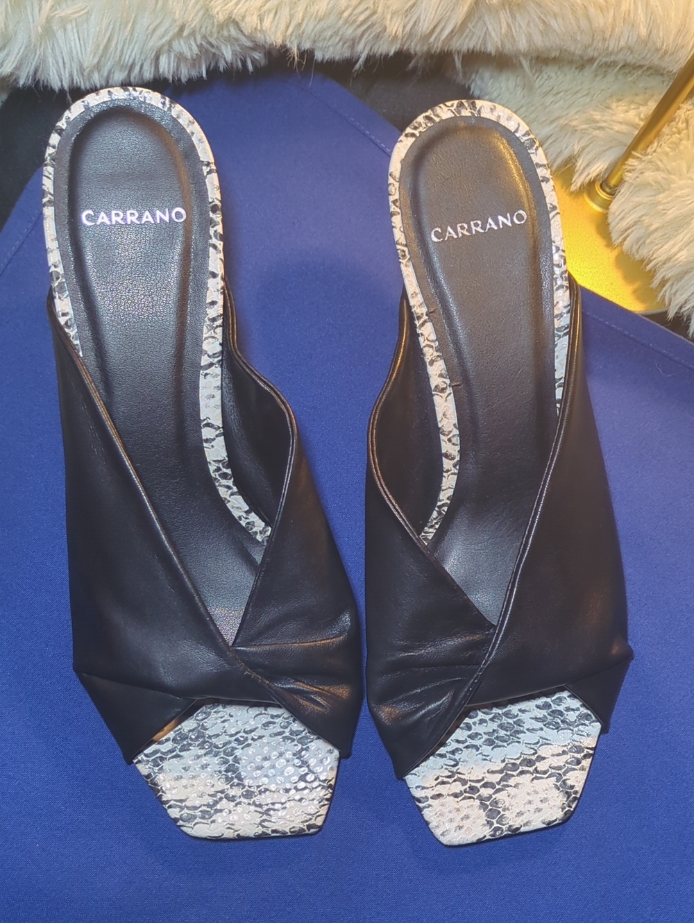 Carrano CoCo Twist Black Viper Snake Print Leather Sandals Size 10 NWOT $95